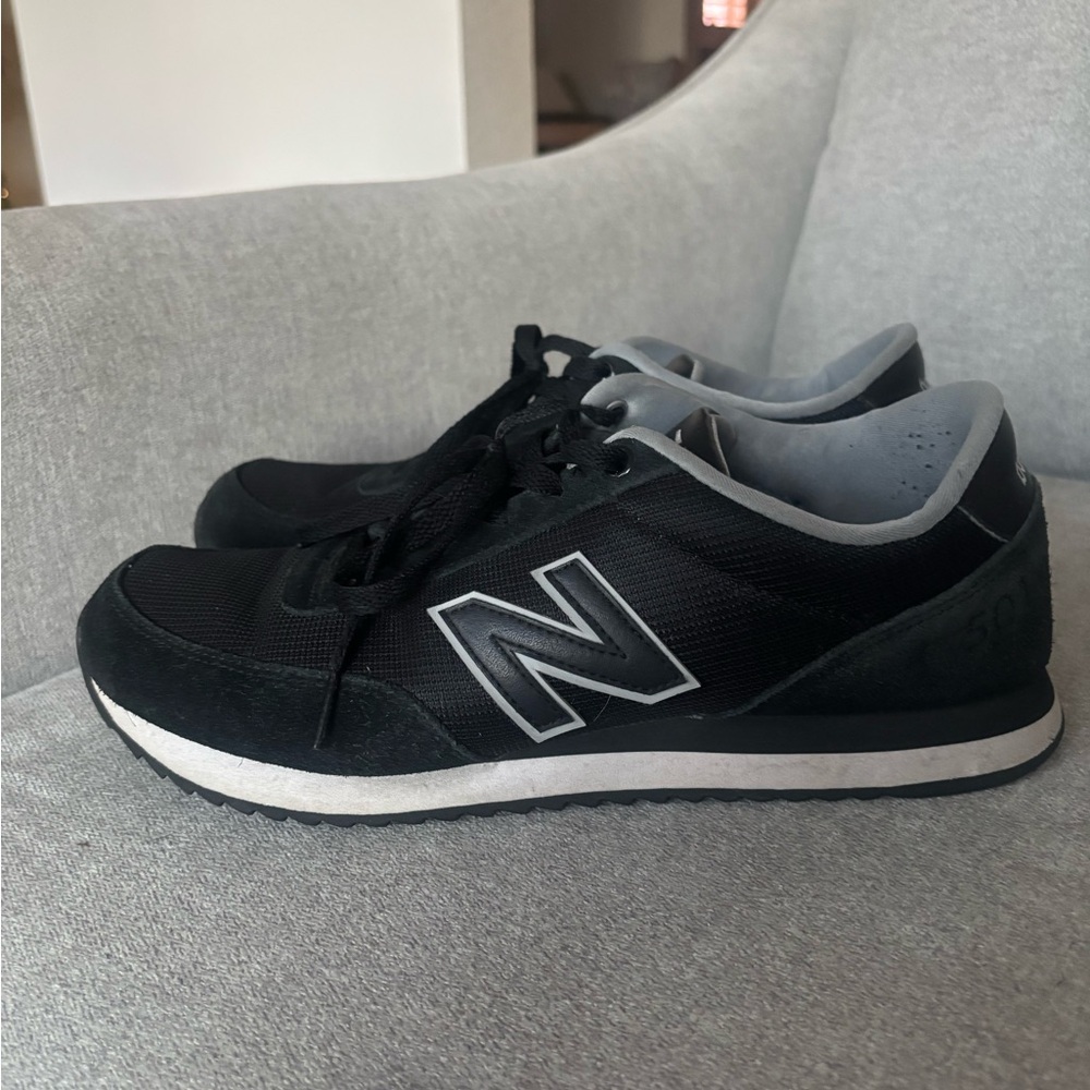 New Balance Men's Black and Gray Sneakers